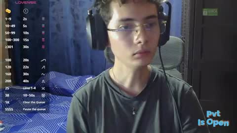 Snapshot of david_colombian chatting on 07/03/26, 05:30 ProgrammerBoy online show from 07/03/26, 05:30