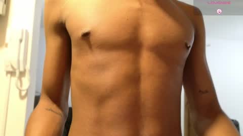 Snapshot of david_hot44 chatting on 05/05/26, 08:33 david_hot44 online show from 05/05/26, 08:33