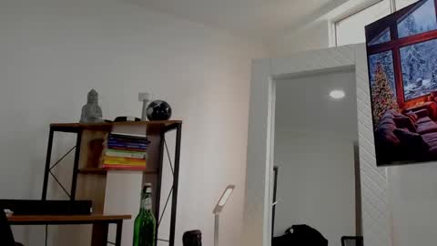 Hey im David that loves to explore and speak their fantasies. Very open talktative and nice. Feel free to chat with me online show from 12/14/24, 02:31