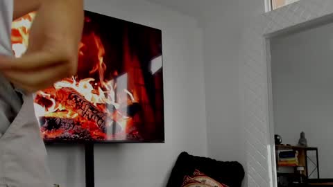 Hey im David that loves to explore and speak their fantasies. Very open talktative and nice. Feel free to chat with me online show from 01/04/25, 12:59