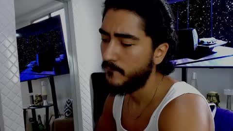 Snapshot of david_johnson372 chatting on 02/02/25, 12:02 Hey im David that loves to explore and speak their fantasies. Very open talktative and nice. Feel free to chat with me online show from 02/02/25, 12:02