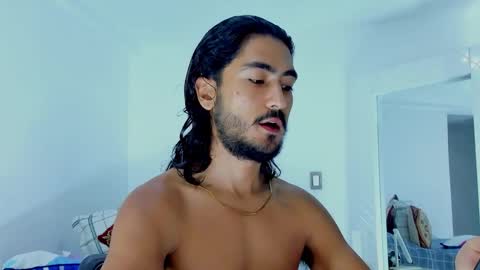 Snapshot of david_johnson372 chatting on 11/27/25, 09:00 Hey im David that loves to explore and speak their fantasies. Very open talktative and nice. Feel free to chat with me online show from 11/27/25, 09:00