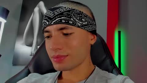 David Jons online show from 11/08/25, 04:45