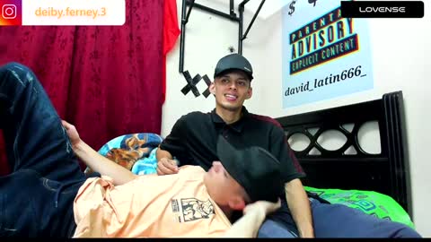 Snapshot of david_latin666_ chatting on 12/15/24, 02:52 David online show from 12/15/24, 02:52