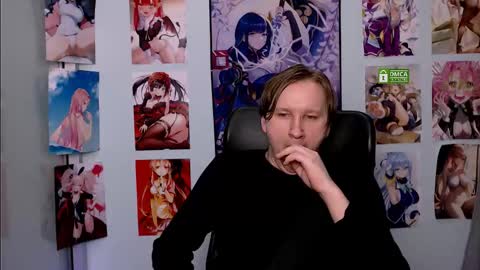 Snapshot of david_lovee chatting on 03/06/25, 12:30 David online show from 03/06/25, 12:30