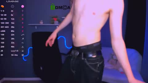 Snapshot of david_lovee chatting on 03/09/25, 07:48 David online show from 03/09/25, 07:48