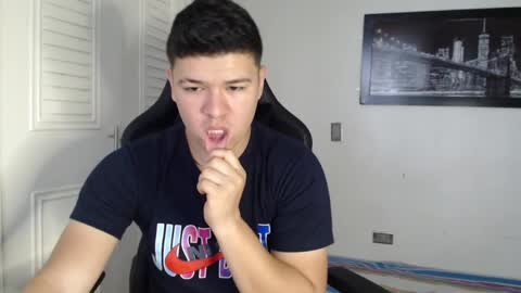 Snapshot of david_smit_ chatting on 12/05/24, 02:22 david smit online show from 12/05/24, 02:22