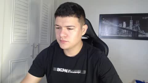 Snapshot of david_smit_ chatting on 01/06/25, 02:03 david smit online show from 01/06/25, 02:03