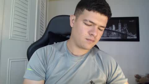 Snapshot of david_smit_ chatting on 01/28/25, 02:53 david smit online show from 01/28/25, 02:53