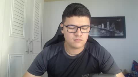 Snapshot of david_smit_ chatting on 01/30/25, 02:58 david smit online show from 01/30/25, 02:58