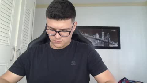 Snapshot of david_smit_ chatting on 02/01/25, 05:37 david smit online show from 02/01/25, 05:37