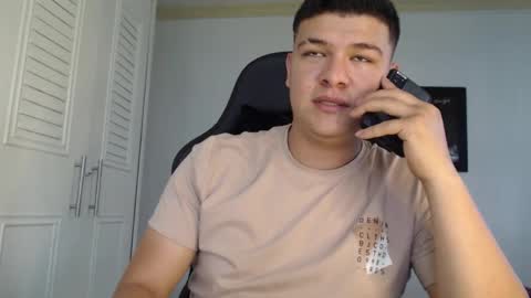 Snapshot of david_smit_ chatting on 02/02/25, 05:15 david smit online show from 02/02/25, 05:15