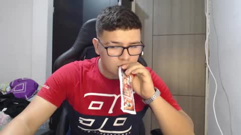 Snapshot of david_smit_ chatting on 03/02/25, 07:45 david smit online show from 03/02/25, 07:45