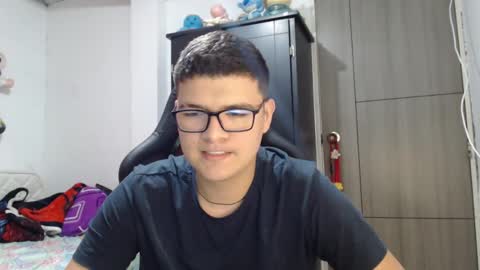 Snapshot of david_smit_ chatting on 03/07/25, 06:22 david smit online show from 03/07/25, 06:22