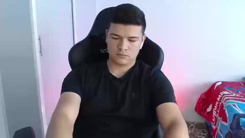 Snapshot of david_smit_ chatting on 09/08/25, 03:44 david smit online show from 09/08/25, 03:44