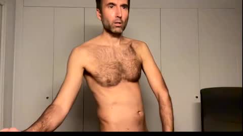 Snapshot of david_spanish chatting on 12/28/24, 11:26 David Cock online show from 12/28/24, 11:26