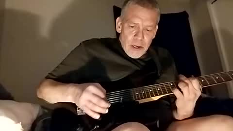 Snapshot of david_stone1969 chatting on 02/01/25, 01:44 david_stone1969 online show from 02/01/25, 01:44