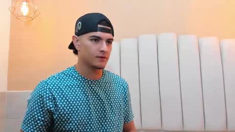 Snapshot of david_victoriaa chatting on 02/22/25, 01:13 david_victoriaa online show from 02/22/25, 01:13