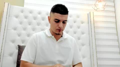 Snapshot of david_victoriaa chatting on 09/20/25, 03:40 david_victoriaa online show from 09/20/25, 03:40