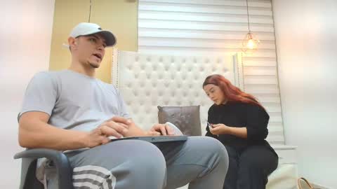 david_victoriaa online show from 11/25/25, 12:38