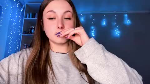 Snapshot of davidagraver chatting on 03/03/26, 03:40 Sally online show from 03/03/26, 03:40