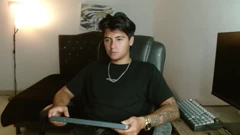 Snapshot of davidbless chatting on 03/07/26, 02:41 David Bless online show from 03/07/26, 02:41