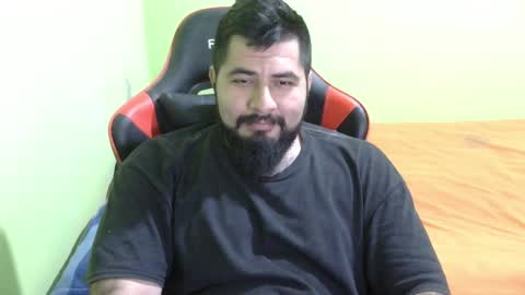 Snapshot of daviddelz chatting on 02/26/25, 04:47 David online show from 02/26/25, 04:47