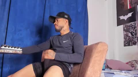 Snapshot of davide_daniels chatting on 12/15/25, 09:35 Davide online show from 12/15/25, 09:35