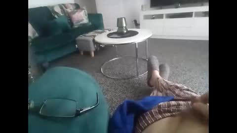 Snapshot of davidf75 chatting on 10/11/25, 07:51 davidf75 online show from 10/11/25, 07:51