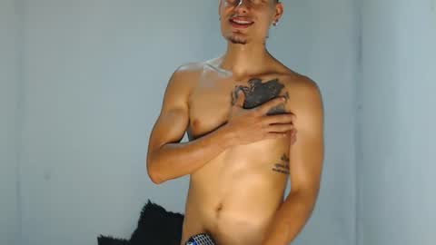 Snapshot of davidgalvis1 chatting on 12/02/24, 11:51 David Galvis - independent model online show from 12/02/24, 11:51