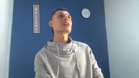 Snapshot of davidgalvis1 chatting on 01/03/25, 07:50 David Galvis - independent model online show from 01/03/25, 07:50