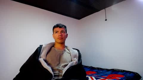 Snapshot of davidkaloc chatting on 12/30/24, 06:20 David online show from 12/30/24, 06:20