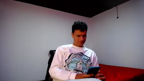 Snapshot of davidkaloc chatting on 01/08/25, 05:16 David online show from 01/08/25, 05:16