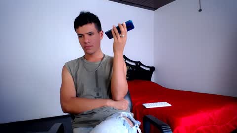 Snapshot of davidkaloc chatting on 01/10/25, 02:45 David online show from 01/10/25, 02:45