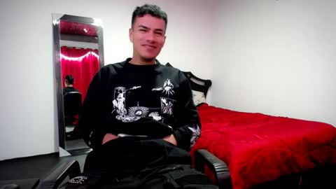 Snapshot of davidkaloc chatting on 01/19/25, 05:58 David online show from 01/19/25, 05:58