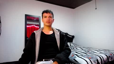 Snapshot of davidkaloc chatting on 01/30/25, 05:52 David online show from 01/30/25, 05:52