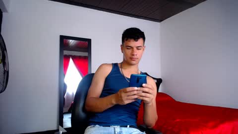 Snapshot of davidkaloc chatting on 02/08/25, 08:21 David online show from 02/08/25, 08:21