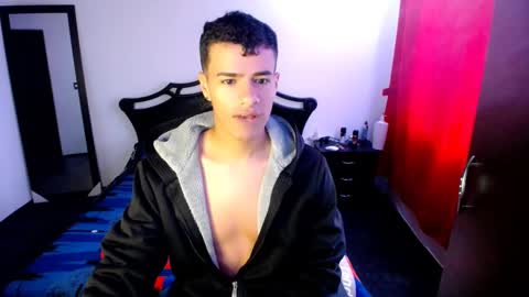 Snapshot of davidkaloc chatting on 02/25/25, 11:30 David online show from 02/25/25, 11:30