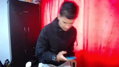 Snapshot of davidkaloc chatting on 09/14/25, 06:51 David online show from 09/14/25, 06:51