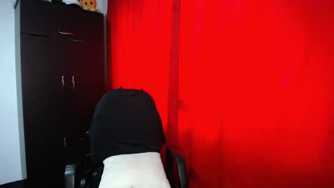 Snapshot of davidkaloc chatting on 10/12/25, 09:58 David online show from 10/12/25, 09:58