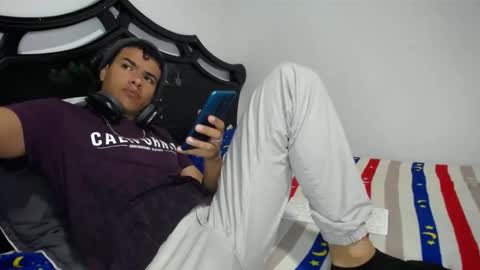 Snapshot of davidkaloc chatting on 10/28/25, 07:12 David online show from 10/28/25, 07:12