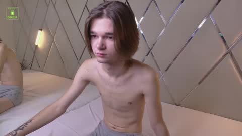 Snapshot of davidleatherhoff chatting on 02/09/26, 04:38 DAVID online show from 02/09/26, 04:38