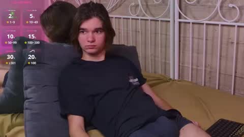 Snapshot of davidleatherhoff chatting on 02/21/26, 04:46 DAVID online show from 02/21/26, 04:46