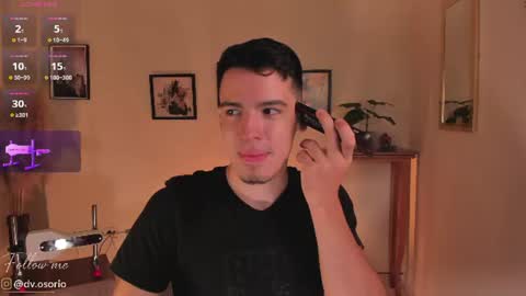 Snapshot of davidosoriox chatting on 07/03/26, 06:58 David Osorio online show from 07/03/26, 06:58