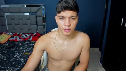 davidro030 online show from 10/03/25, 01:24