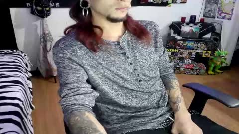 Snapshot of davidroses420 chatting on 01/06/25, 04:58 online show from 01/06/25, 04:58