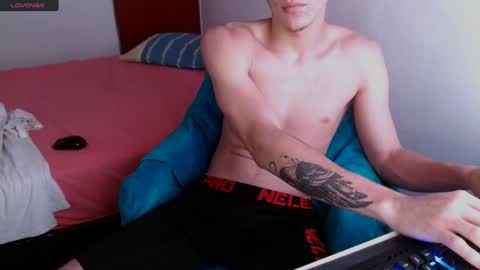 Snapshot of davidsalazar33 chatting on 03/08/25, 02:23 davidsalazar33 online show from 03/08/25, 02:23