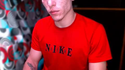 Snapshot of davidsalazar33 chatting on 11/23/25, 02:33 davidsalazar33 online show from 11/23/25, 02:33