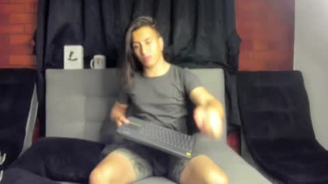 Snapshot of davidx_x21 chatting on 01/08/25, 10:48 davidx_x21 online show from 01/08/25, 10:48