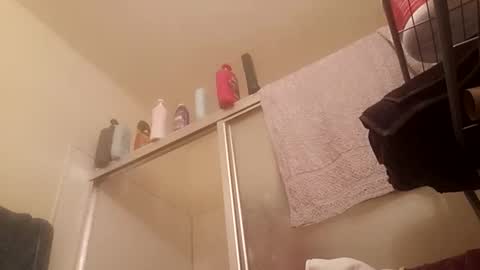 Snapshot of davidzhere222800 chatting on 01/05/25, 08:32 davidzhere222800 online show from 01/05/25, 08:32